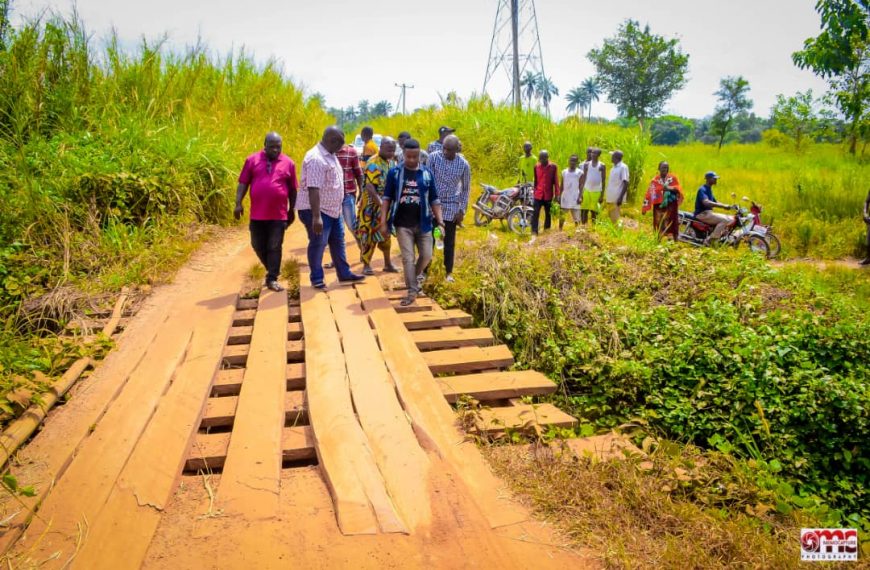 OTUKPO LG CHAIRMAN, GEORGE ALLI, IS SET TO CONSTRUCT A NEW BRIDGE IN OJOMA COMMUNITY
